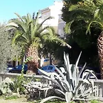 Davor U Centru Crikvenice, Sa Pogledom Na