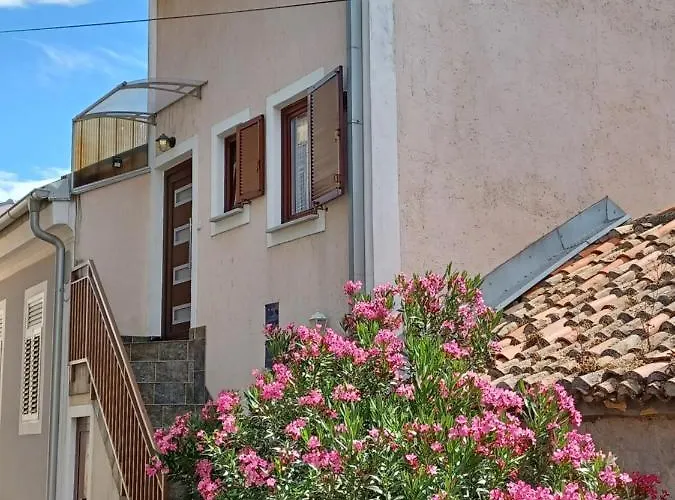 Davor U Centru Crikvenice, Sa Pogledom Na 公寓