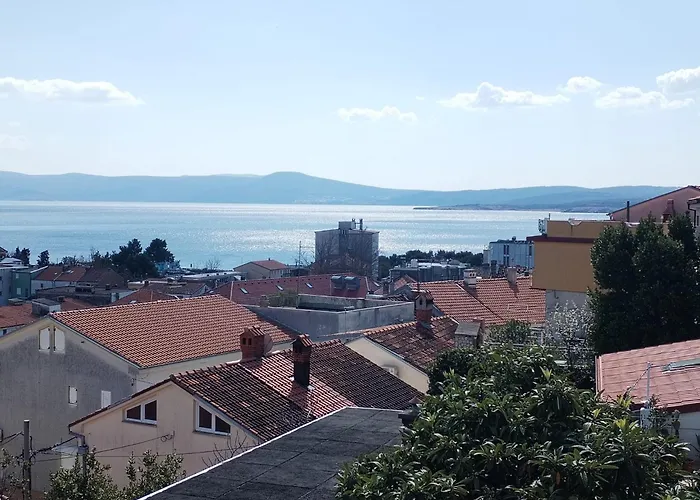 公寓 Davor U Centru Crikvenice, Sa Pogledom Na *