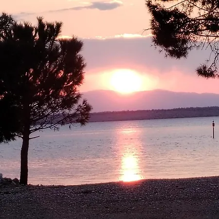 Davor U Centru Crikvenice, Sa Pogledom Na