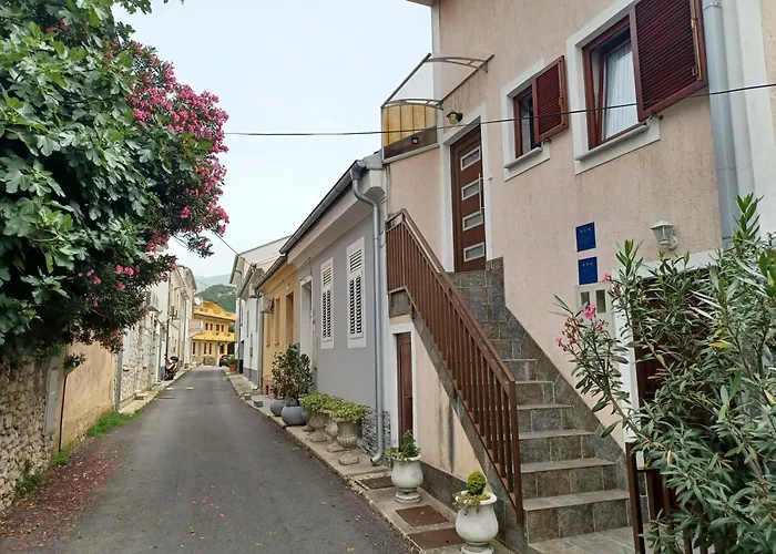 Davor U Centru Crikvenice, Sa Pogledom Na *