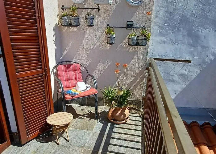 Davor U Centru Crikvenice, Sa Pogledom Na *